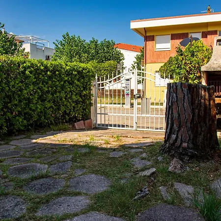 La Casa Di Sara * Marcelli